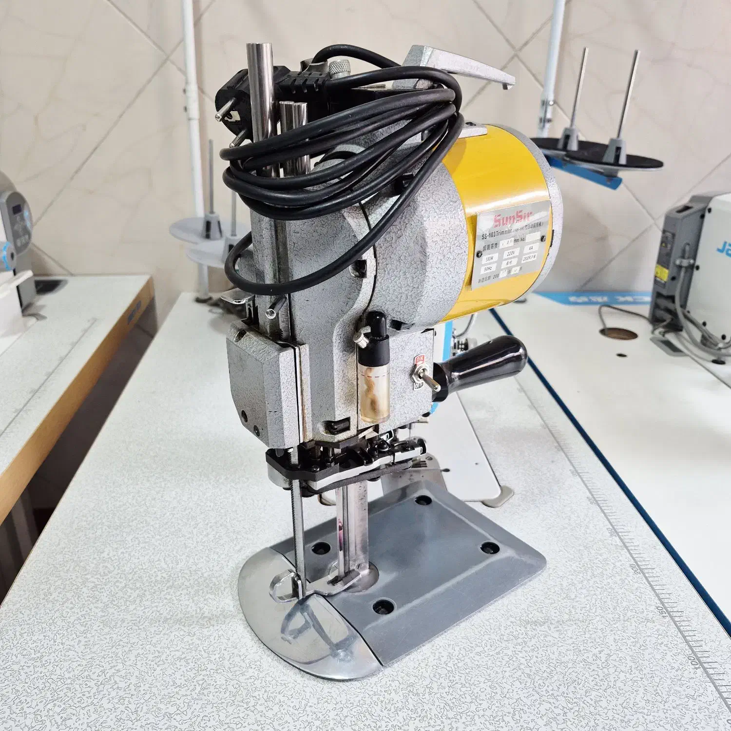 قیچی برش برقی عمودبر سایز ۵ سانسیر درحدنو|لوازم خیاطی و بافتنی|تهران, یافت‌آباد|دیوار