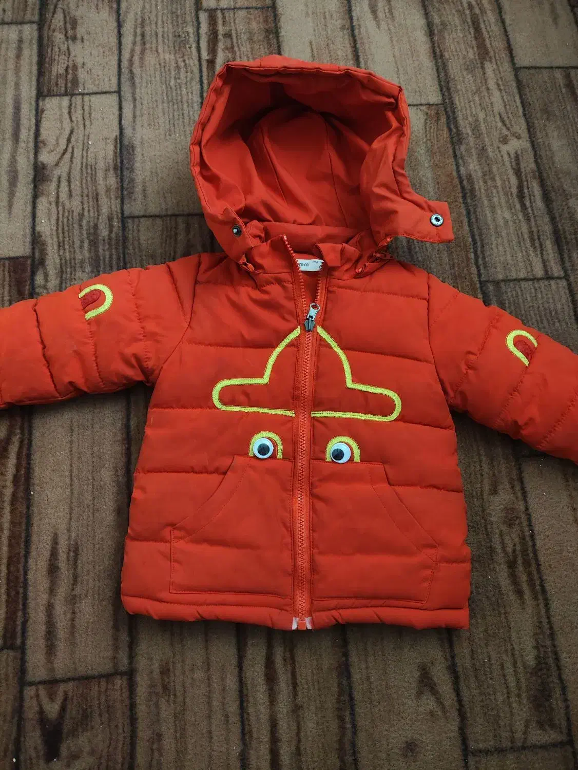 تعدادی لباس بچگانه|کفش و لباس بچه|قم, سعادتی|دیوار