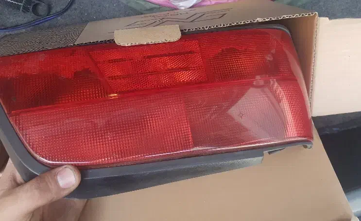 خطر عقب پارس|قطعات یدکی و لوازم جانبی|شیراز, جانبازان|دیوار