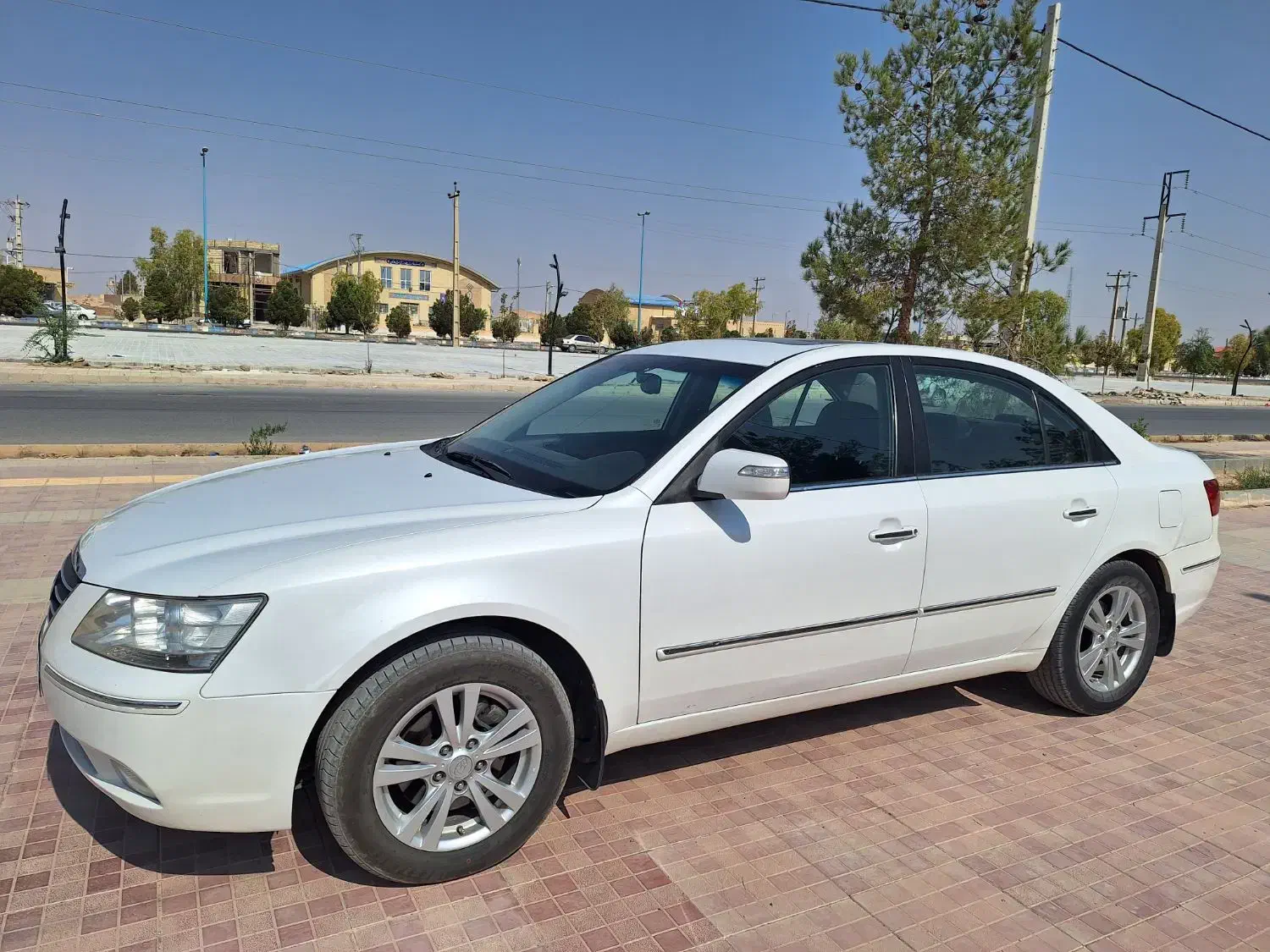 هیوندای سوناتا اتومات مدل 2010 سفید صدفی بدون رنگ|خودرو سواری و وانت|شیراز, ارم|دیوار