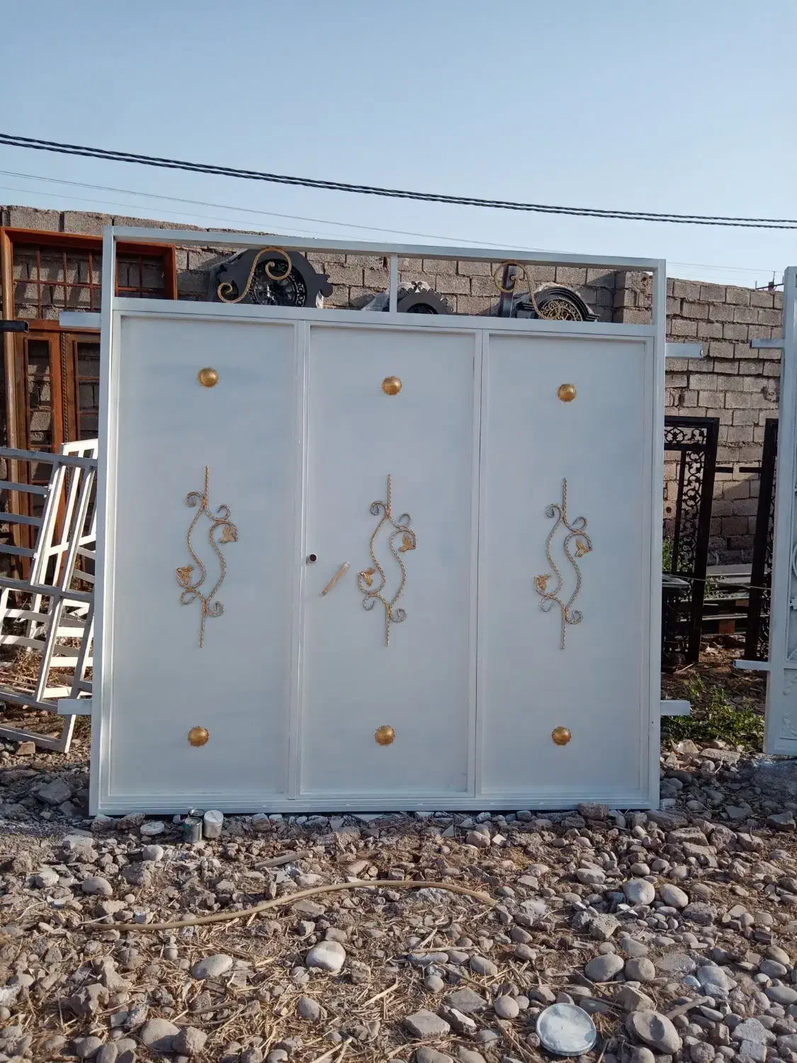 درب وپنجره|مصالح و تجهیزات ساختمان|اهواز, شهرک رزمندگان|دیوار