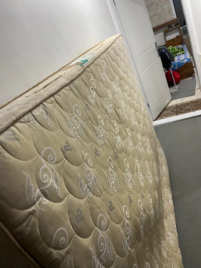 تشک|تشک تختخواب|بانه, |دیوار