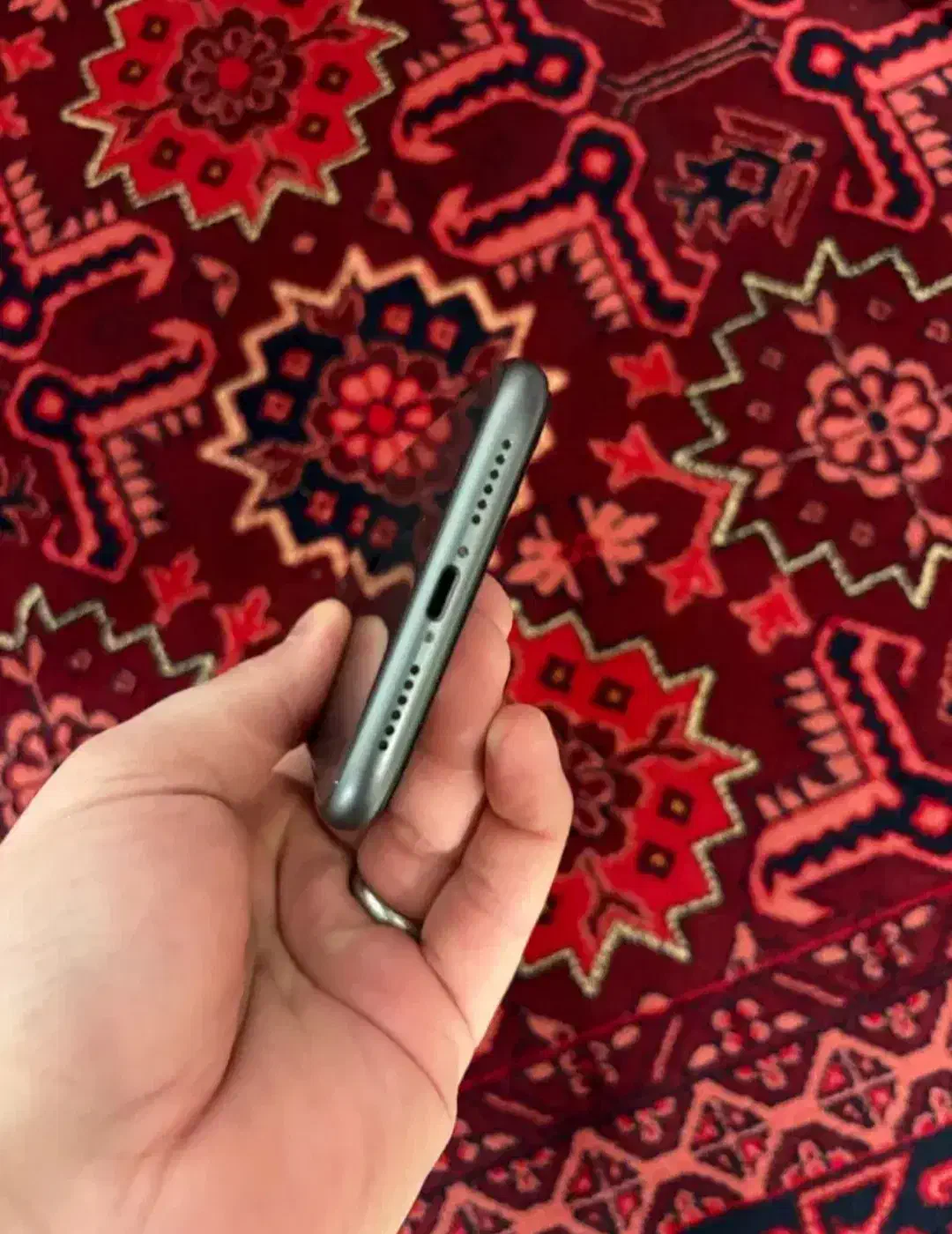 iphone 11|موبایل|رباط‌کریم, رباط‌کریم|دیوار