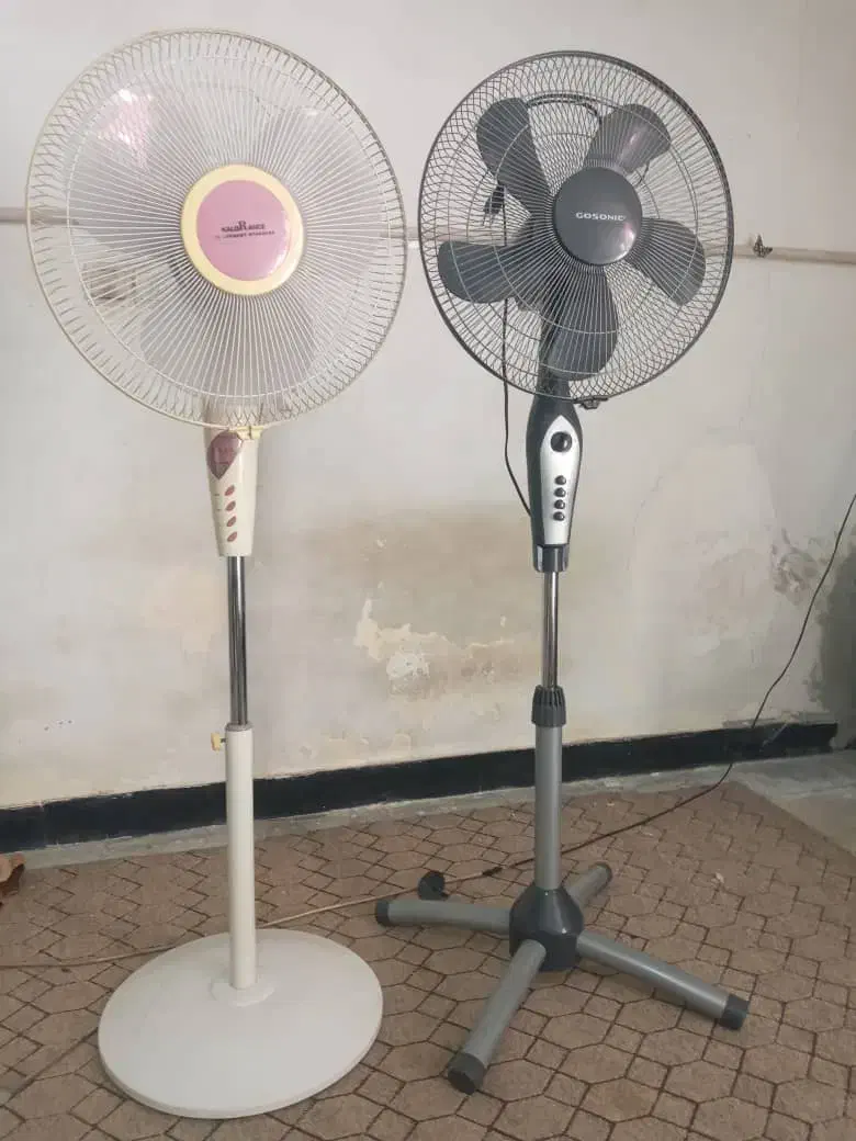 پنکه|پنکه و تصفیه‌کنندهٔ هوا|شیراز, کوشک میدان|دیوار