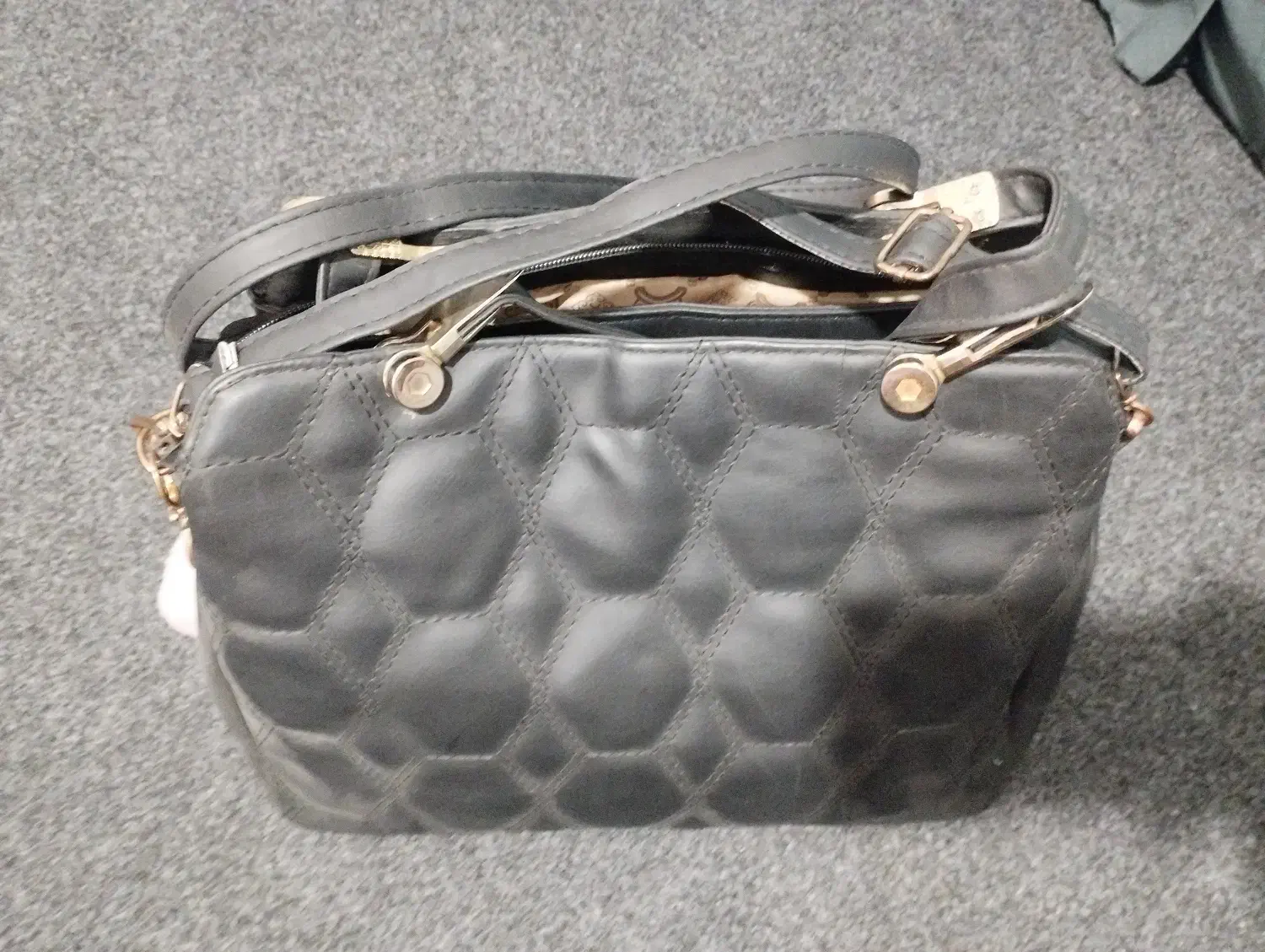 کیف|کیف، کفش، کمربند|شیراز, سلطان آباد|دیوار