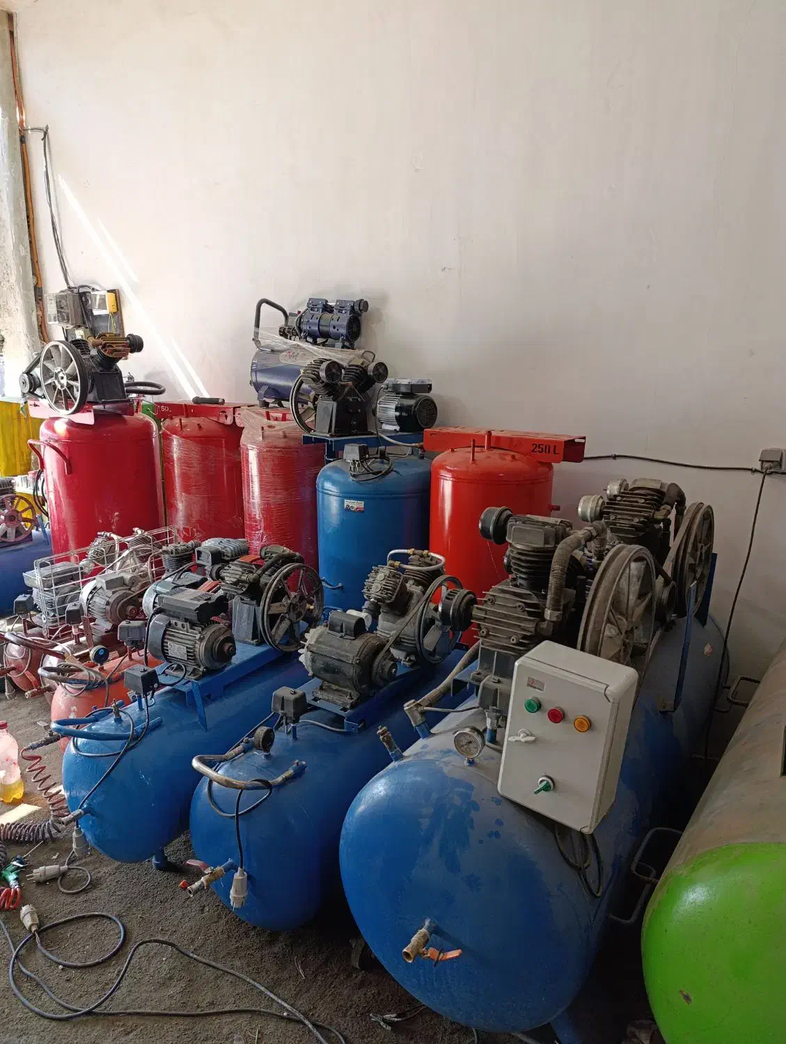 تعمیر پمپ باد و سیم پیچی در محل|خدمات پیشه و مهارت|مشهد, نوید|دیوار