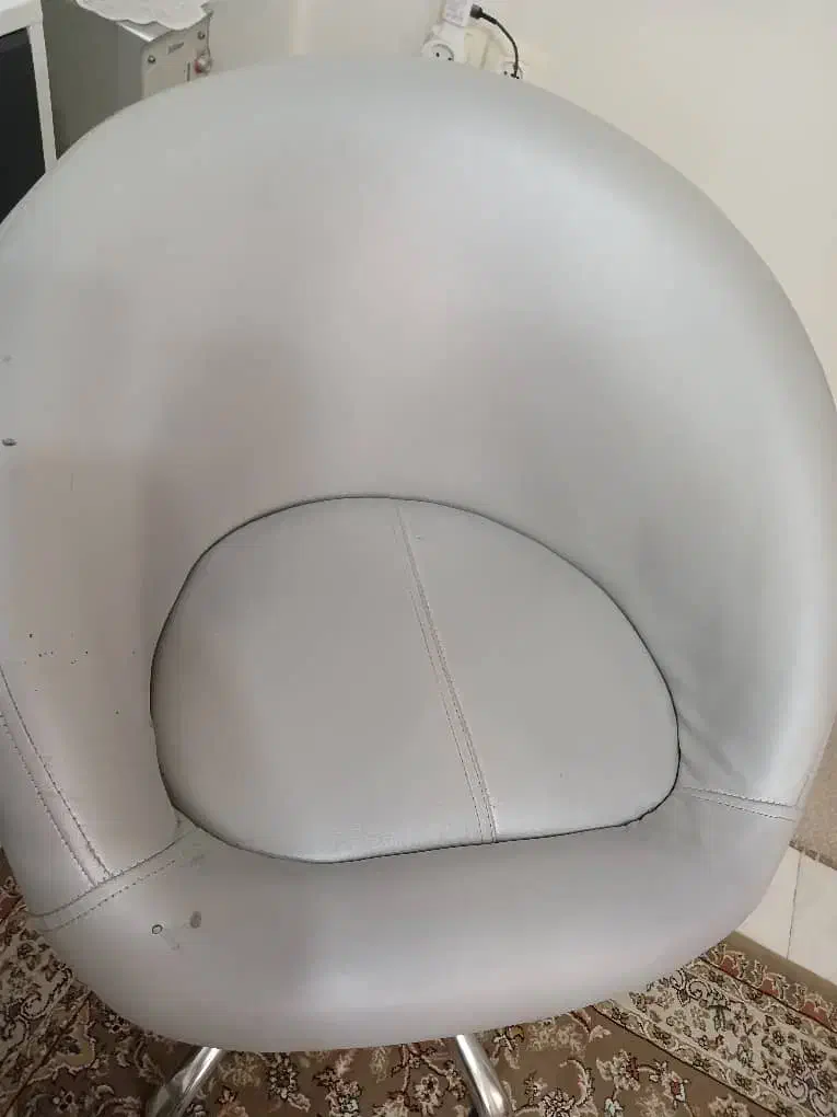 صندلی جک دار آرایشگاهی|آرایشگاه و سالن‌های زیبایی|فردیس, منظریه|دیوار