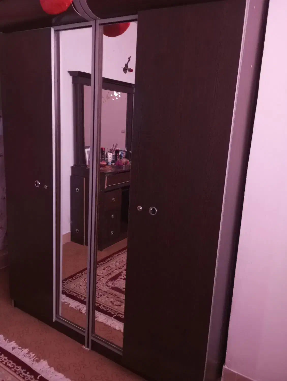 ۲عددکمد بزرگ.میز آرایش.۲عدد دراور کنار تخت.جا کفشی|جاکفشی، کمد، دراور|زنجان, |دیوار