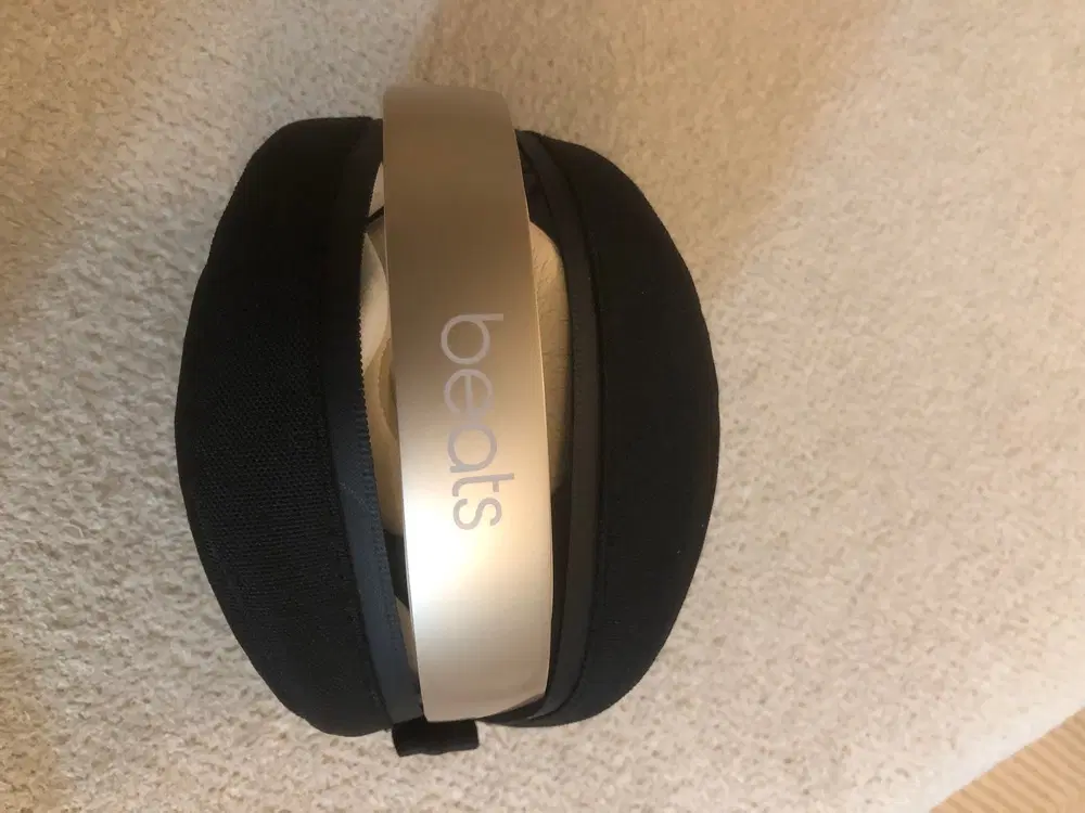 هدفون Beats Solo 3|پخشکننده همراه|اصفهان, بهارستان (مخابرات)|دیوار