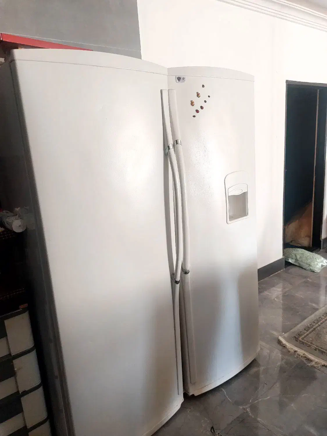 یخچال دو قلو|یخچال و فریزر|مزرعه کتول, |دیوار