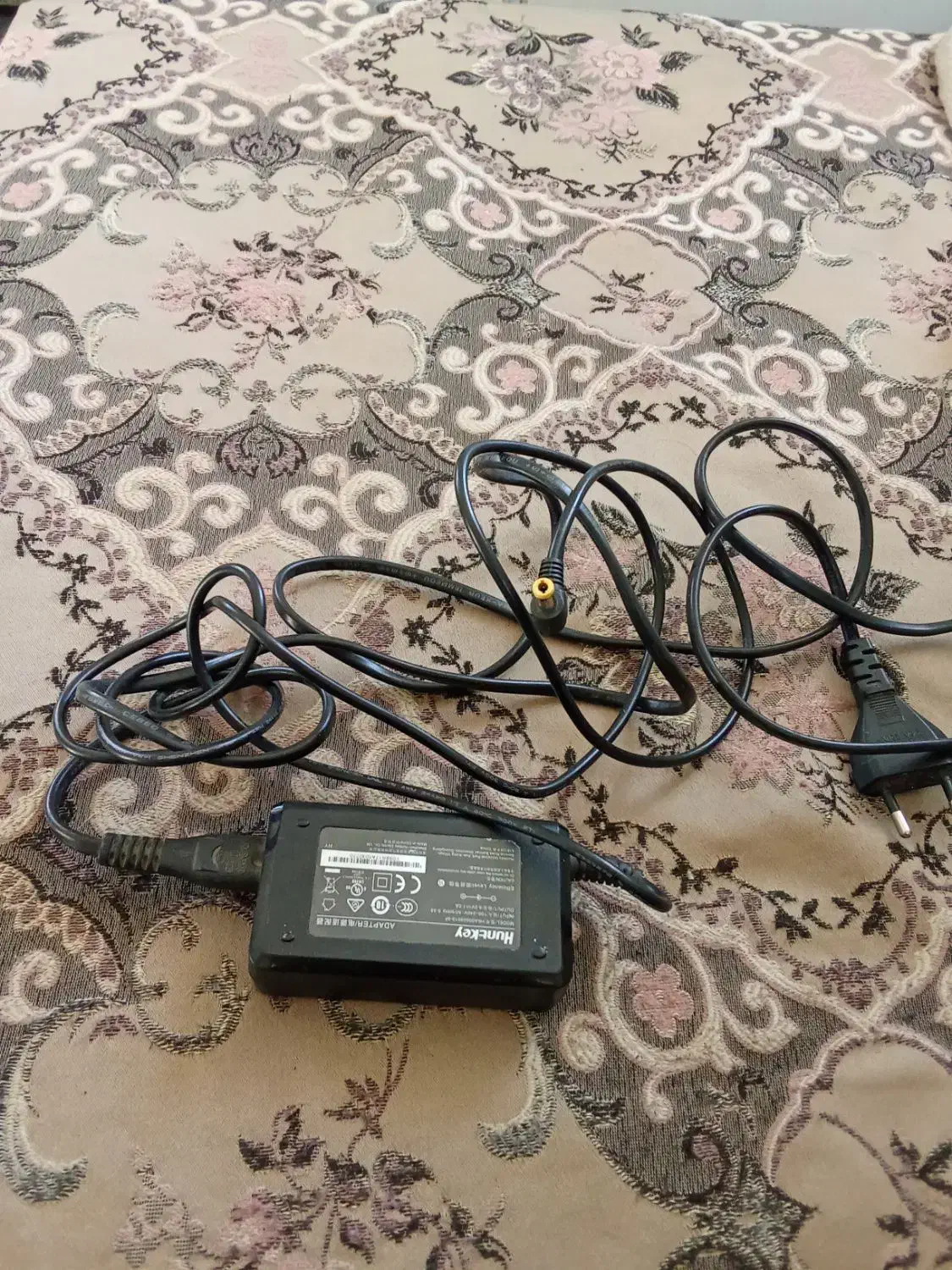 شارژاصلی ترازو دوربین لبتاب میشه استفاده کرد|لوازم جانبی موبایل و تبلت|کرمانشاه, |دیوار