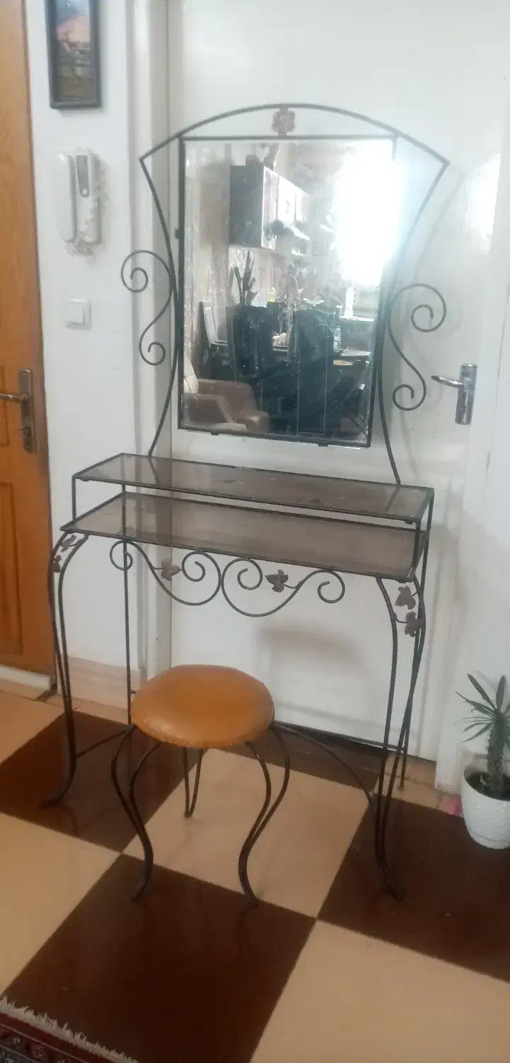 میز ارایش|تخت و سرویس خواب|شیراز, شهرک سراج‎|دیوار