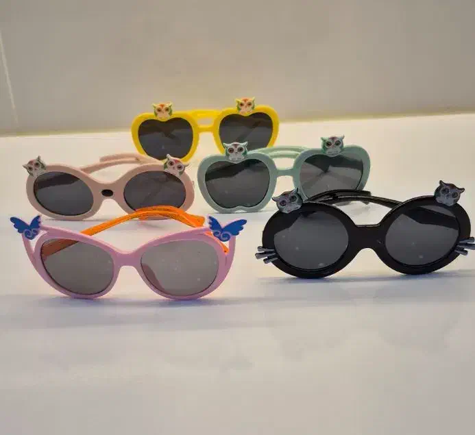 عینک آفتابی مخصوص کودکان|زیورآلات و اکسسوری|جناح, |دیوار