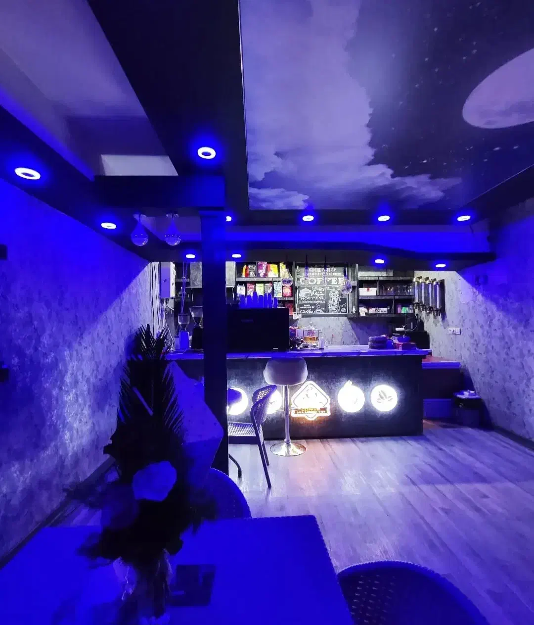 باریستا خانم|استخدام خدمات فروشگاه و رستوران|یاسوج, |دیوار