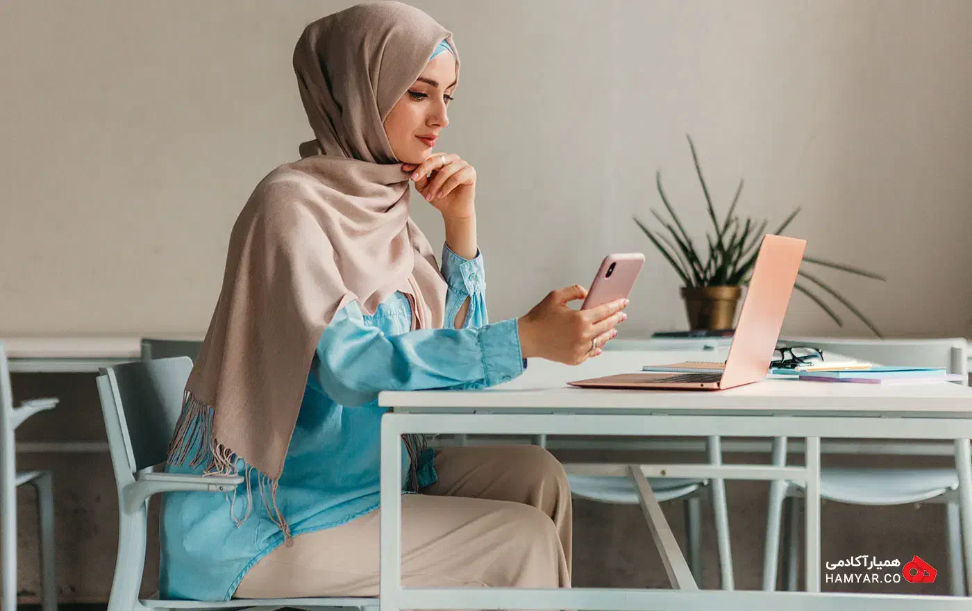 کاردر منزل و انلاین برای بانوان|استخدام بازاریابی و فروش|ایلام, |دیوار