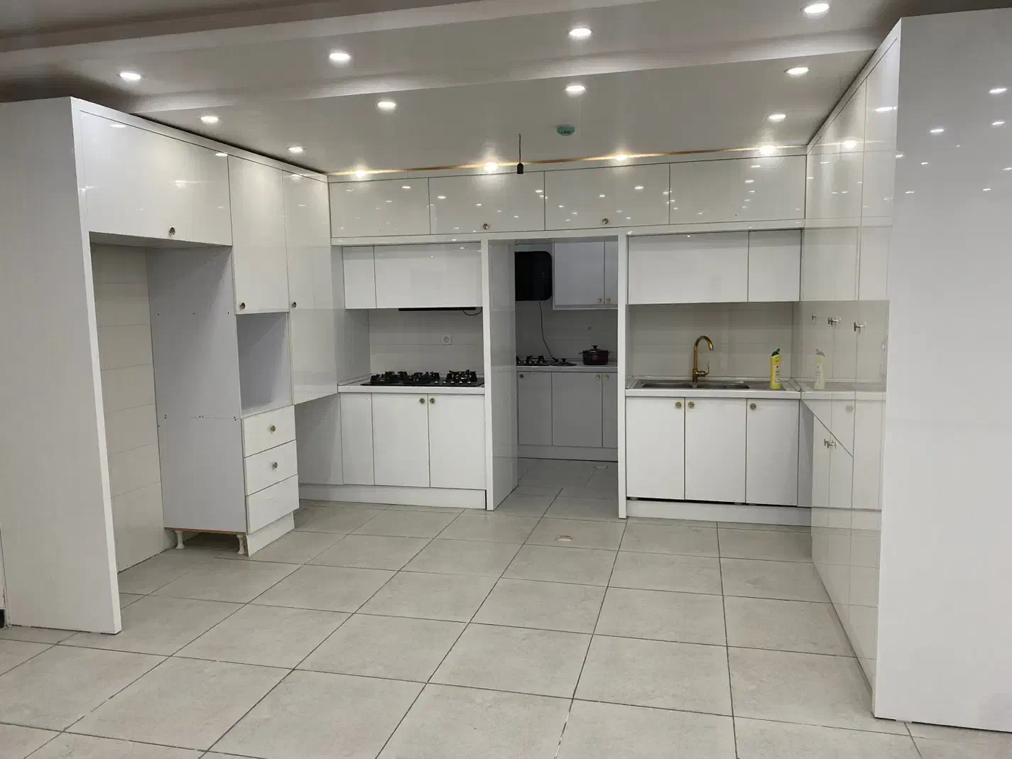 رهن کامل ۱۹۰متری /نیایش|اجارهٔ آپارتمان|بندرعباس, |دیوار