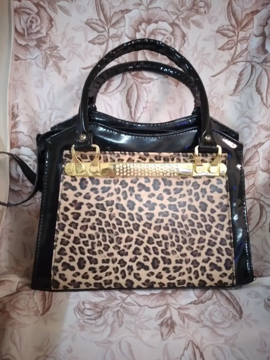 دو عدد کیف نو|کیف، کفش، کمربند|خرمآباد, |دیوار