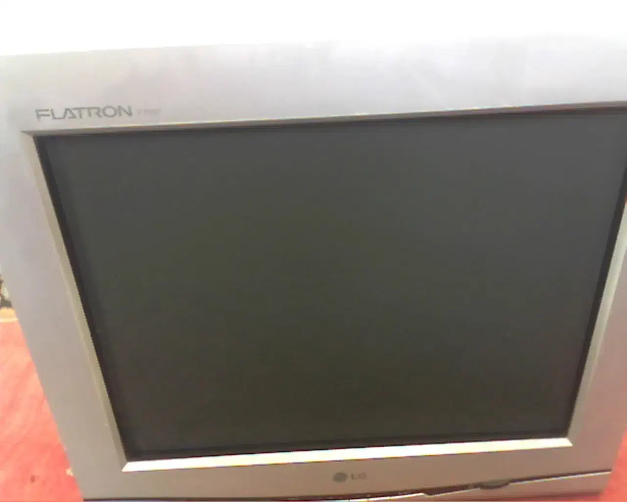 مانیتور---کیس کامپیوتر|قطعات و لوازم جانبی رایانه|بروجرد, |دیوار