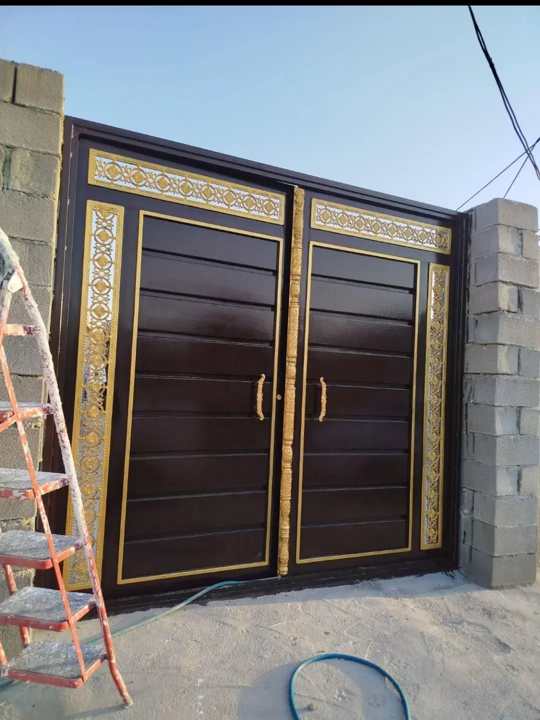 رنگ آمیزی ساختمان درب و پنجره|خدمات پیشه و مهارت|رامهرمز, |دیوار