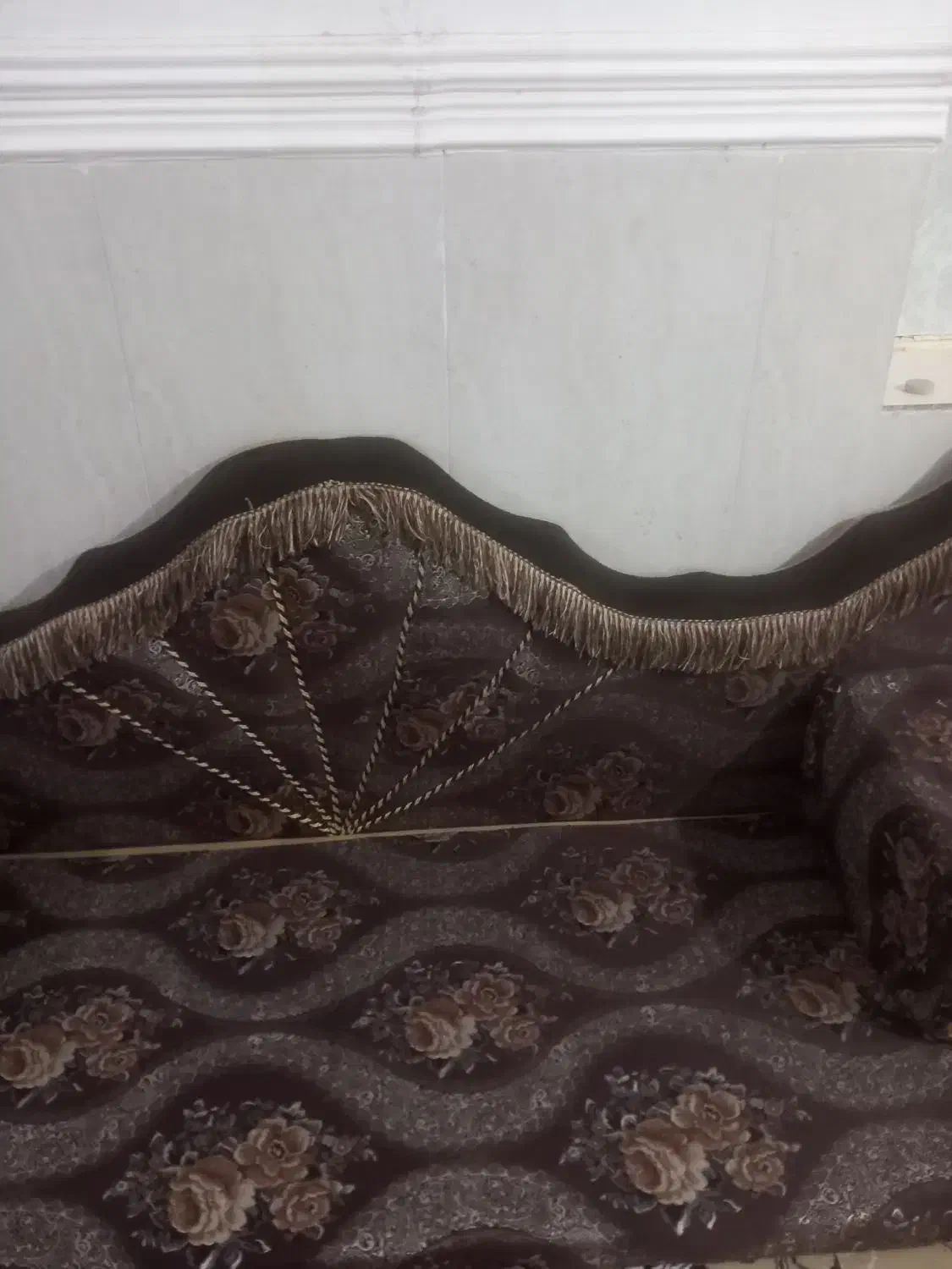 پشتی خلیجی|پشتی|باوی, |دیوار