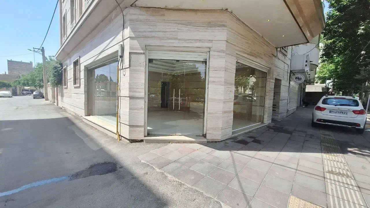 اجاره مغازه ۴۰ متری|اجارهٔ مغازه و غرفه|هشتگرد, شهرک راه آهن|دیوار