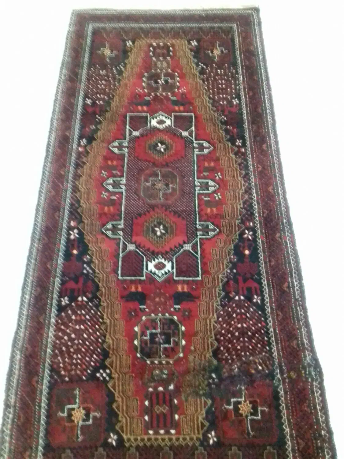 قالیچه قدیمی 1متر و10 عرض 3متر قد فروشی هست|فرش|بیرجند, |دیوار