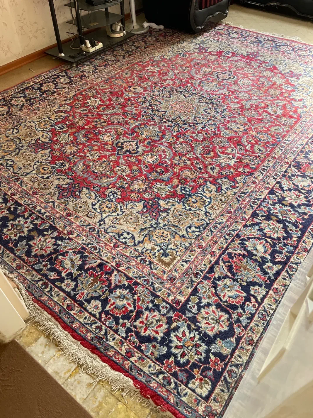 فرش لاکی دست باف|فرش|اصفهان, علی قلی آقا|دیوار