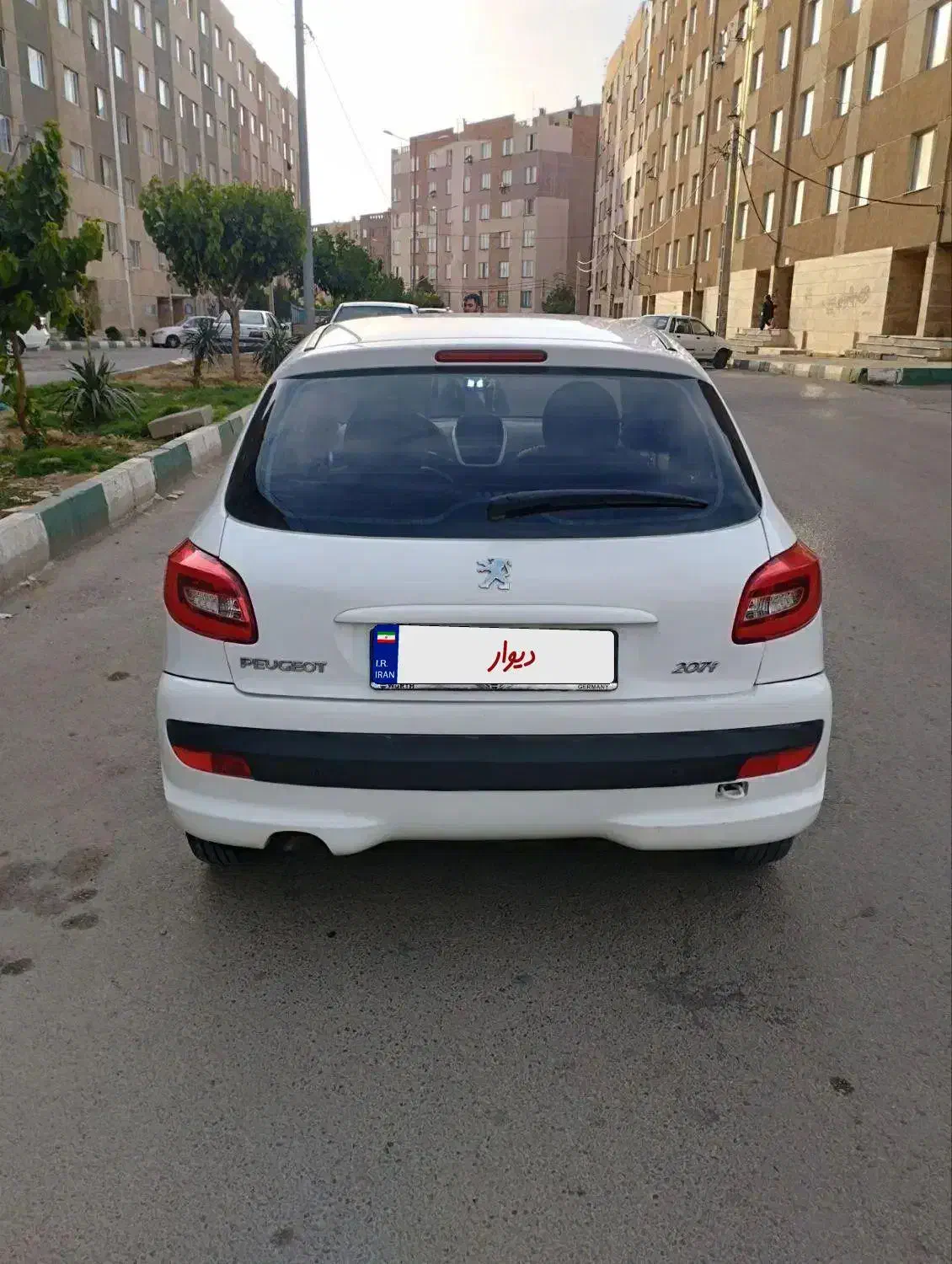 پژو207اتومات|خودرو سواری و وانت|آبیک, |دیوار