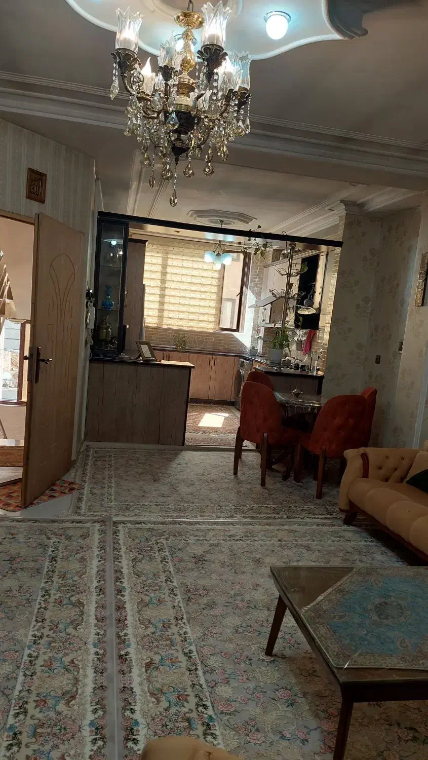 خانه فروشی واقع درخ شهید قبادی بنفشه۵|فروش آپارتمان|گلستان (تهران), |دیوار