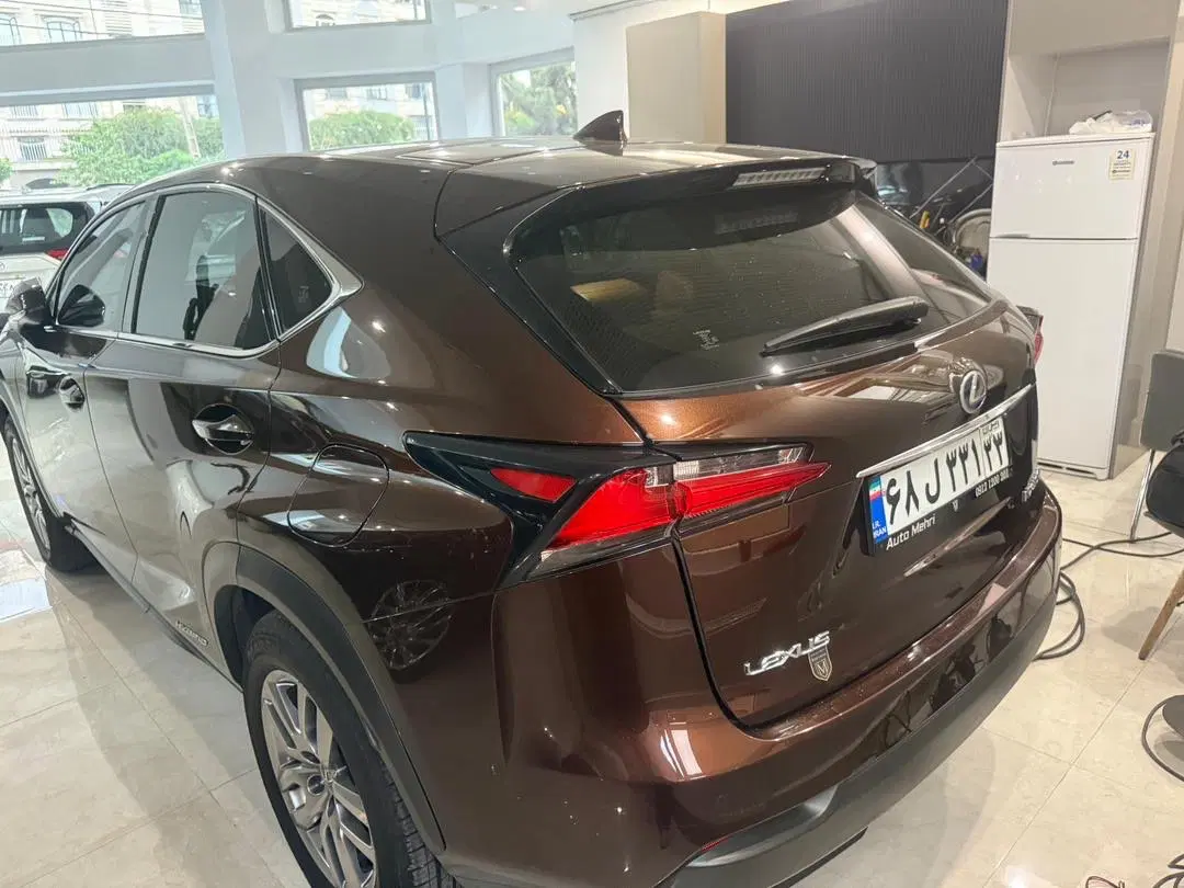nx 300لکسوس|خودرو سواری و وانت|تهران, درختی|دیوار