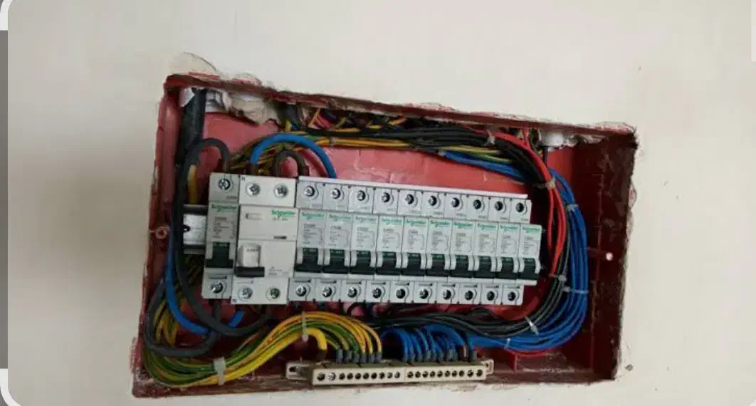 برقکار سیار انجام برقکشی ساختمان،تجاری وصنعتی|خدمات پیشه و مهارت|کرمان, |دیوار