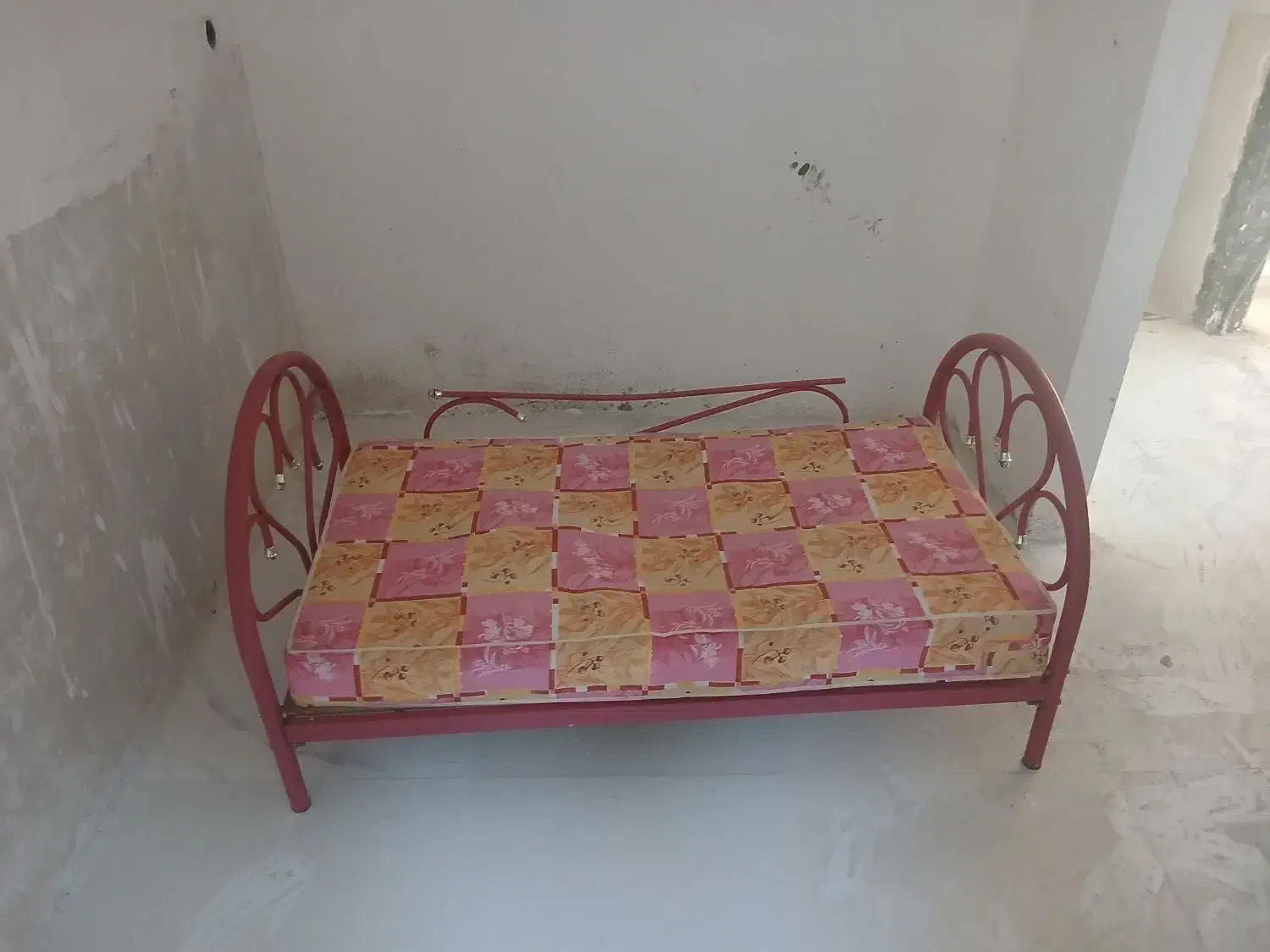 تخت بچه آهنی نو|تخت و سرویس خواب|هشتگرد, تهران دشت|دیوار