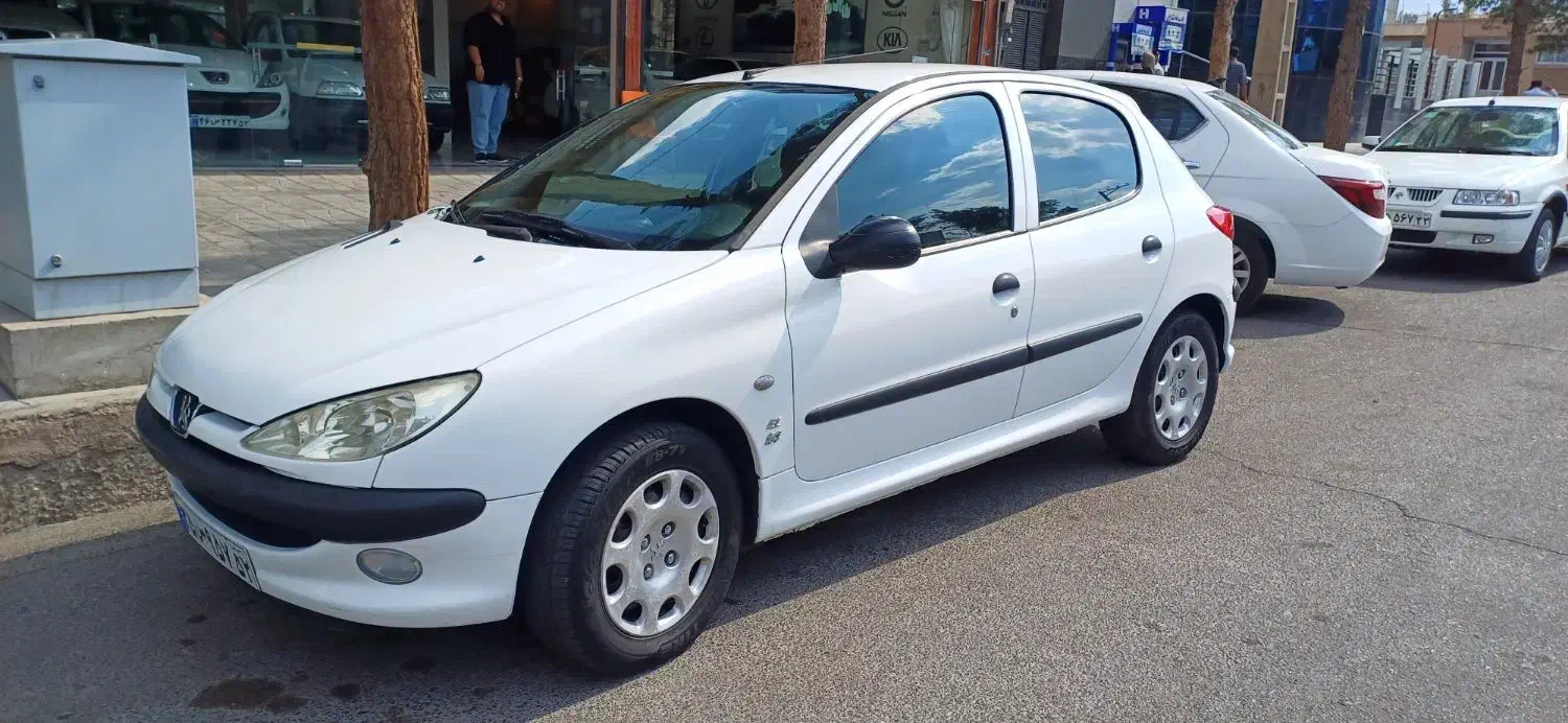 ۲۰۶ تیپ۲سفید|خودرو سواری و وانت|بیرجند, |دیوار