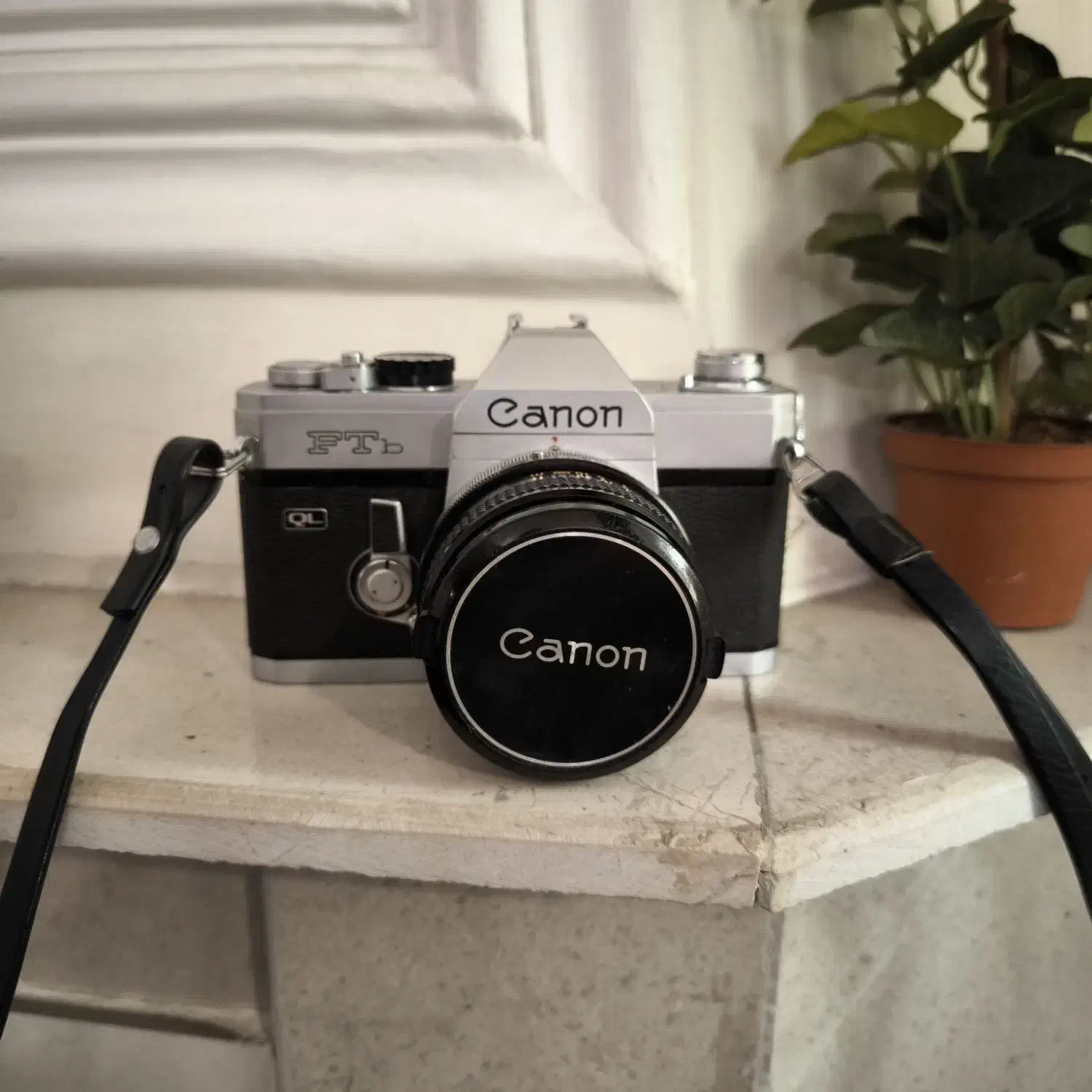 دوربین عکاسی آنالوگ Canon FTb|دوربین عکاسی و فیلم‌برداری|رشت, بلوار گیلان|دیوار