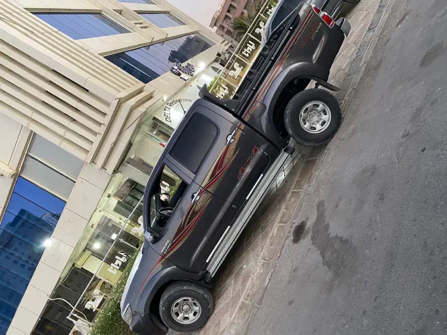 تویوتا هایلوکس فور ویل ۲۰۱۵ تمیز مشابه صفر|خودرو سواری و وانت|درگهان, |دیوار