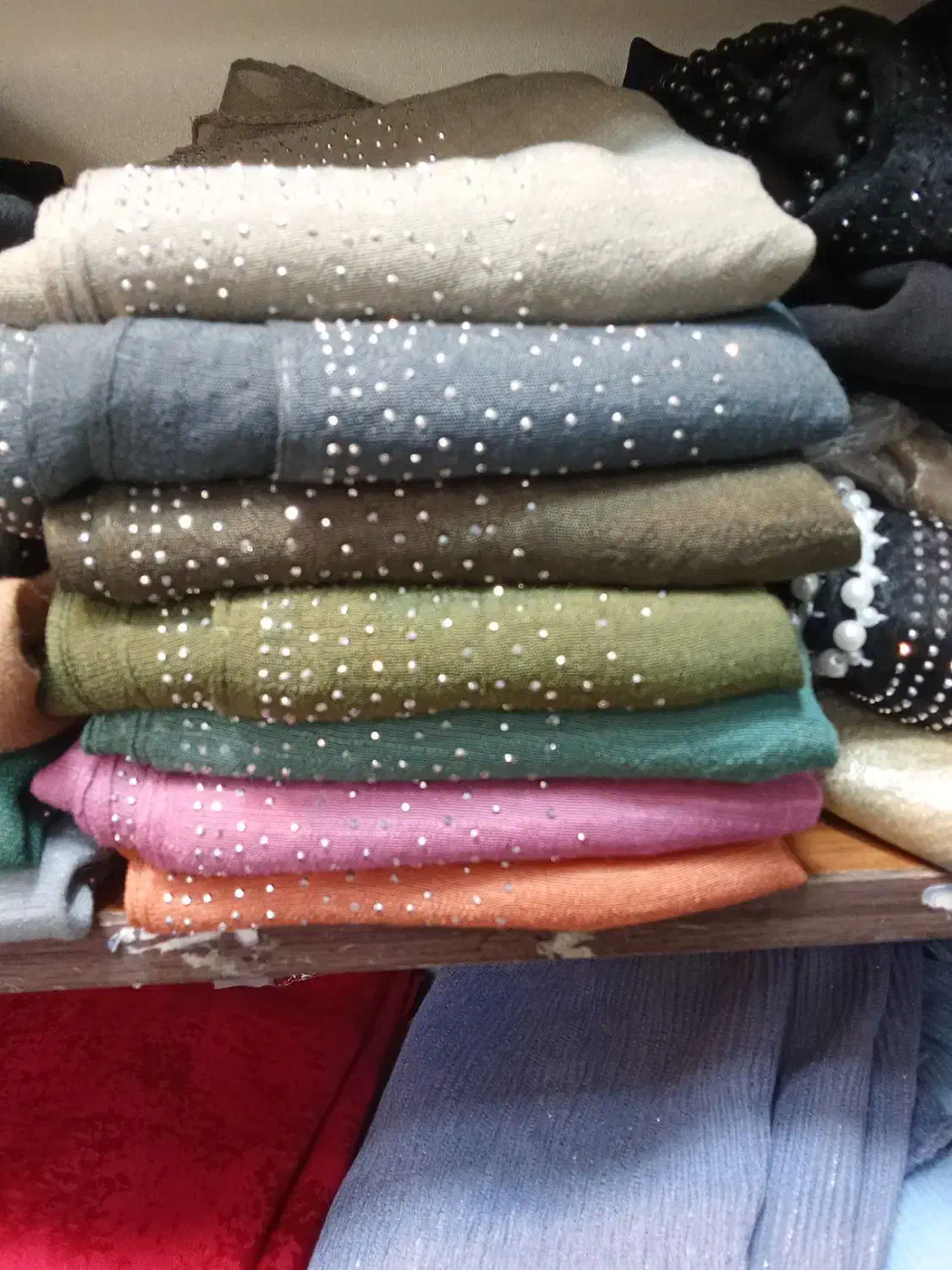 250 عدد شال و روسری|عمده‌فروشی|ری, سیزده آبان|دیوار