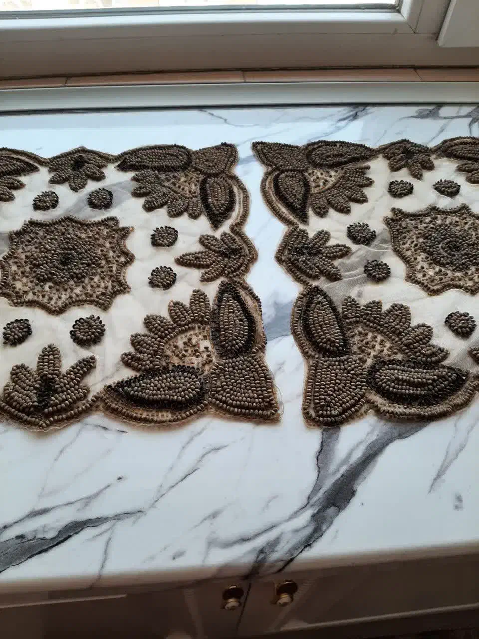 رومیزی منجوق دوزی شده 3 تیکه|پرده، رانر، رومیزی|تهران, والفجر (افسریه)|دیوار