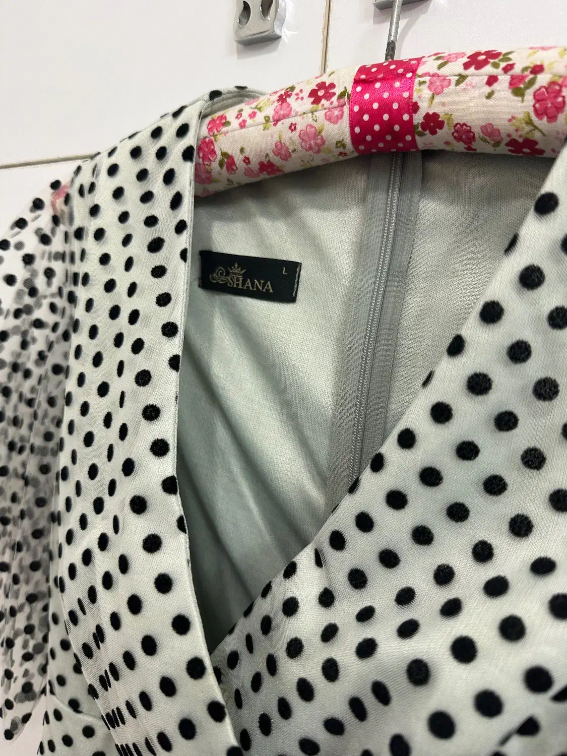 پیراهن مجلسی|لباس|آمل, |دیوار