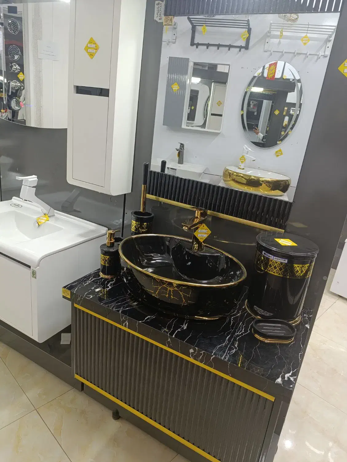 پخش کلیه لوازم چینی بهداشتی ساختمان و شیرآلات|لوازم سرویس بهداشتی|کرمان, |دیوار