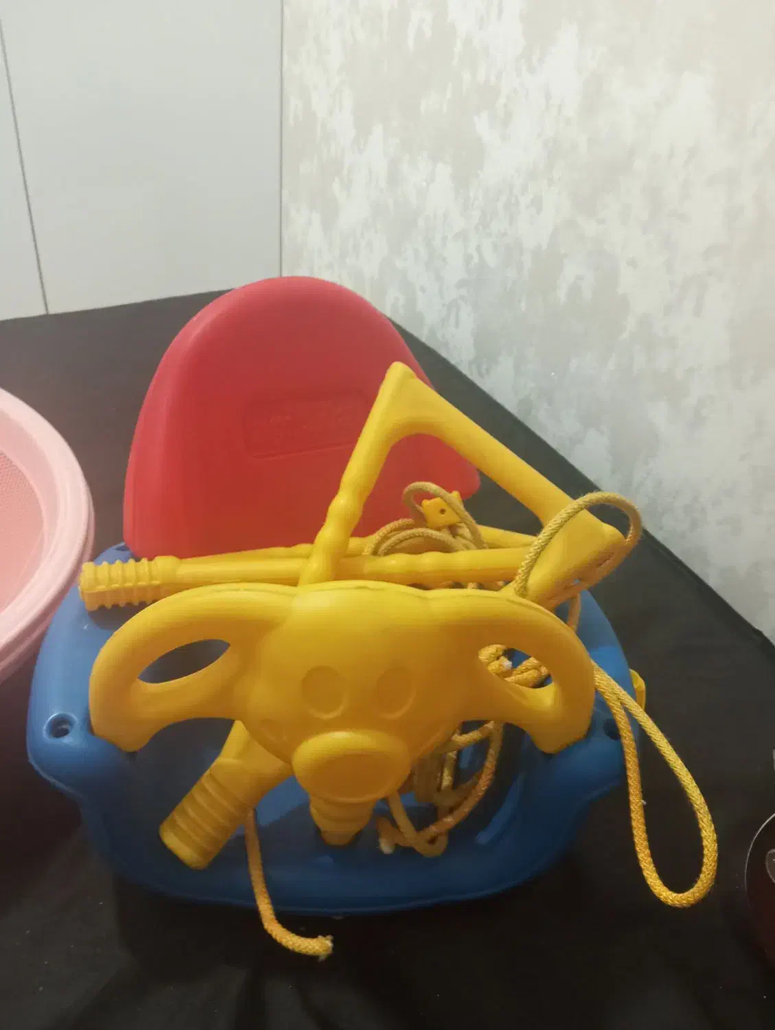 تاب سالم|اسباب‌بازی بچه|رباط‌کریم, رباط‌کریم|دیوار