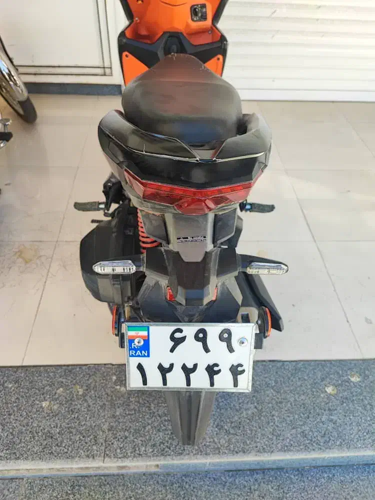 کلیک 150|موتورسیکلت|شیراز, دروازه قران|دیوار