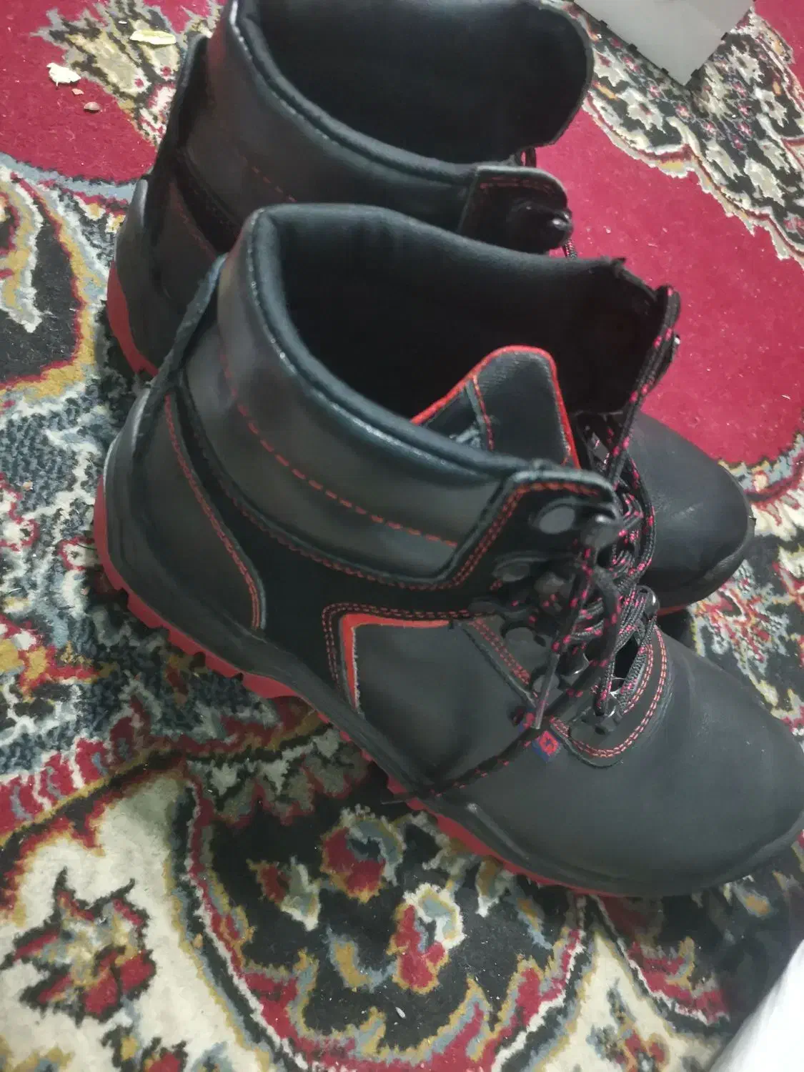 کفش ایمنی سایز 42 مارک ساتر. 8 ماه ضمانت|کیف، کفش، کمربند|اصفهان, پوریای ولی|دیوار