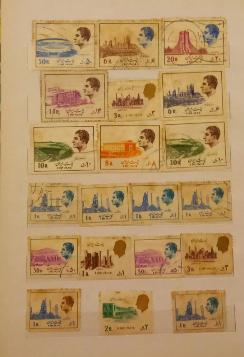 آلبوم تمبرهای قبل انقلاب وقدیمی 350عدد|کلکسیون سکه، تمبر، اسکناس|لاهیجان, کوی آزادگان|دیوار