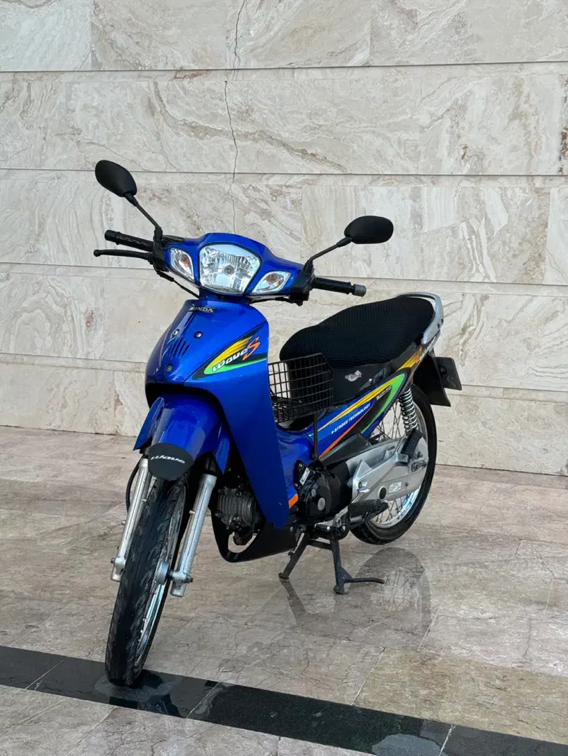 موتور ویو هندا ژاپن اصلی|موتورسیکلت|عباس‌آباد, |دیوار