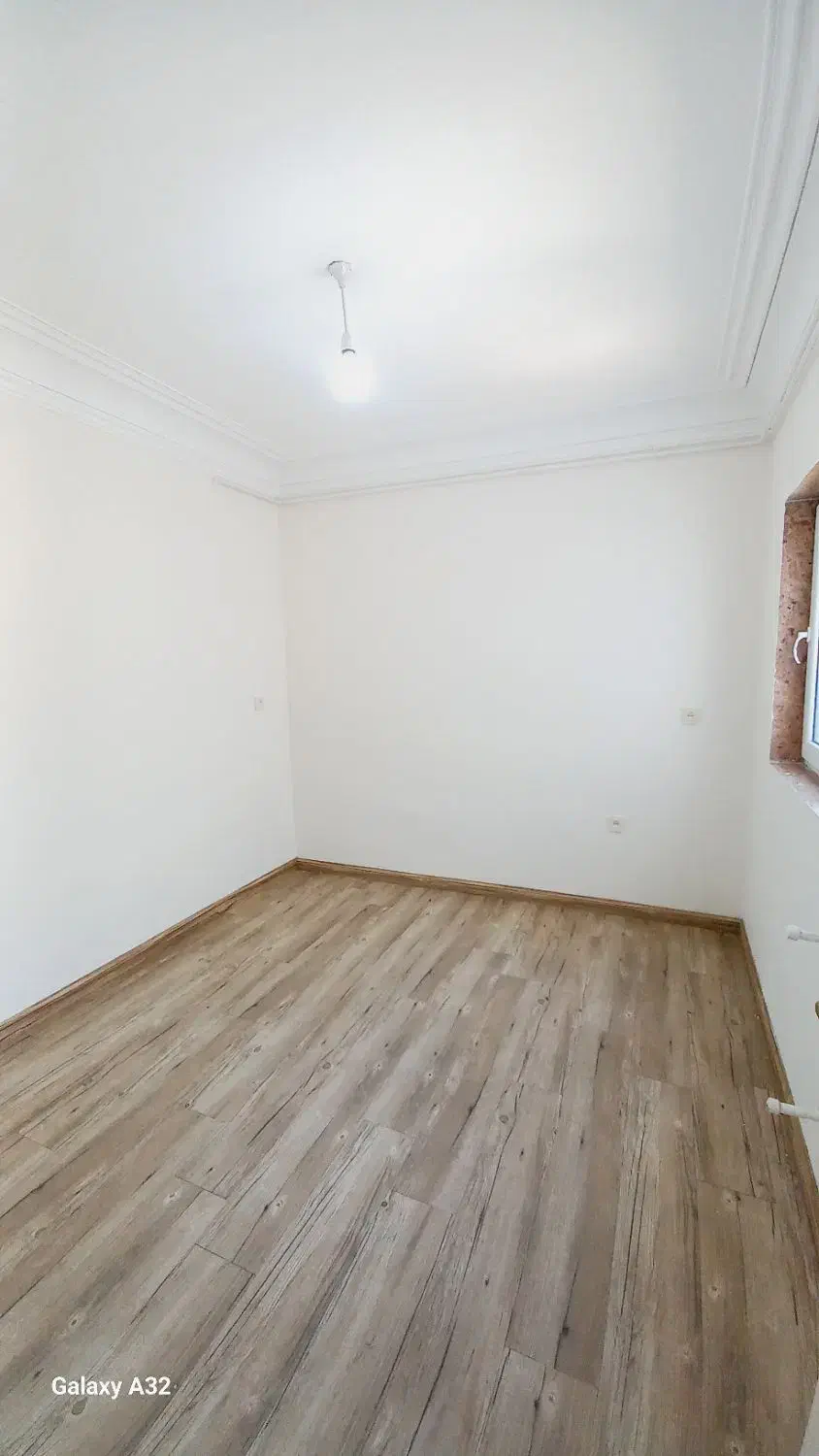 اجاره واحدتجاری طبقه اول(۳ط۳واحد)بیستون/سبزه میدان|اجارهٔ دفتر کار، اتاق اداری، مطب|رشت, پیرسرا|دیوار