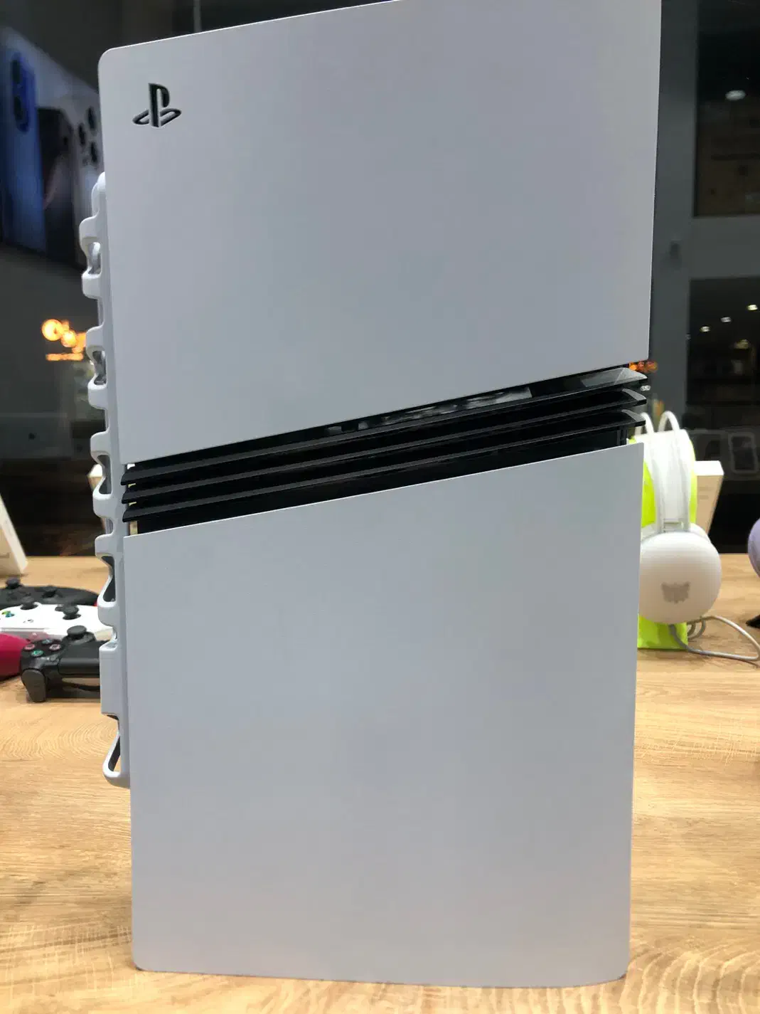 ps5 pro 2T|کنسول، بازی ویدئویی و آنلاین|رشت, باهنر|دیوار