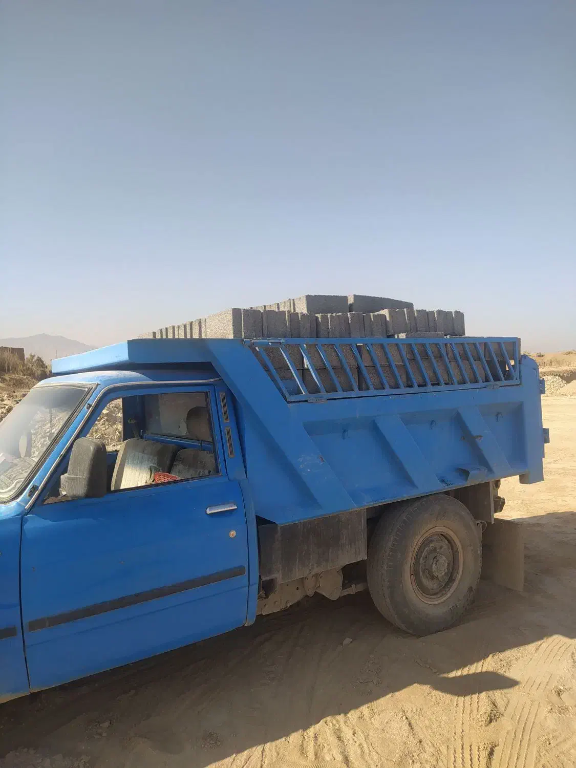 بلوک سیمانی  با تخلیه پای کار با ضمانت|مصالح و تجهیزات ساختمان|کاشان, ملا حبیب‌الله شریف|دیوار