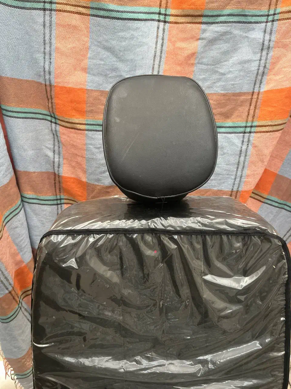 سرشور ارایشگاه و صندلی میکاپ تخت شو|آرایشگاه و سالنهای زیبایی|آستانه اشرفیه, |دیوار