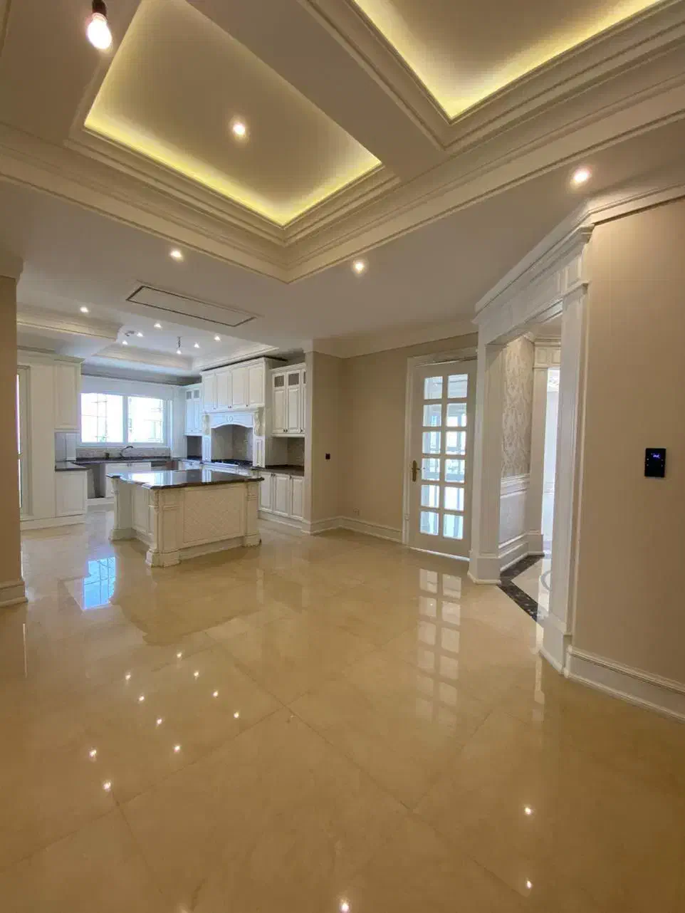 210فرمانیه شرقی ثروتی برج باغ قابل تحسین|فروش آپارتمان|تهران, کامرانیه|دیوار