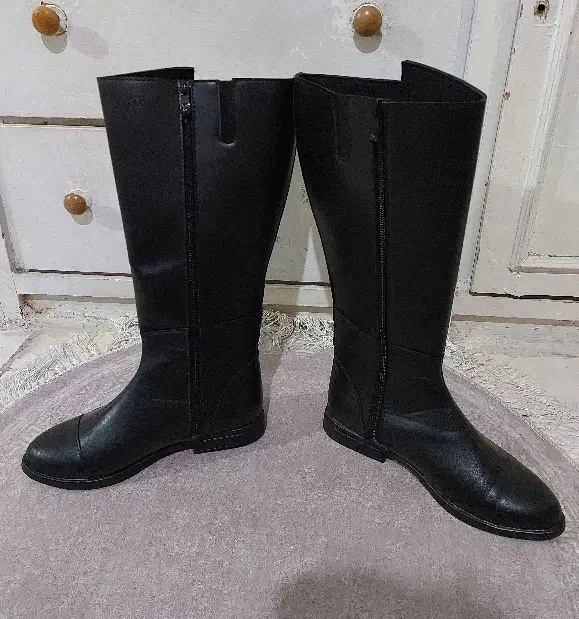 بوت بلند|کیف، کفش، کمربند|لاهیجان, طالقانی|دیوار